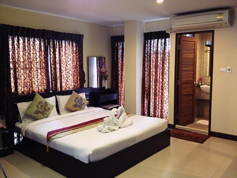 Purita Serviced Apartment Bangkok Exteriör bild