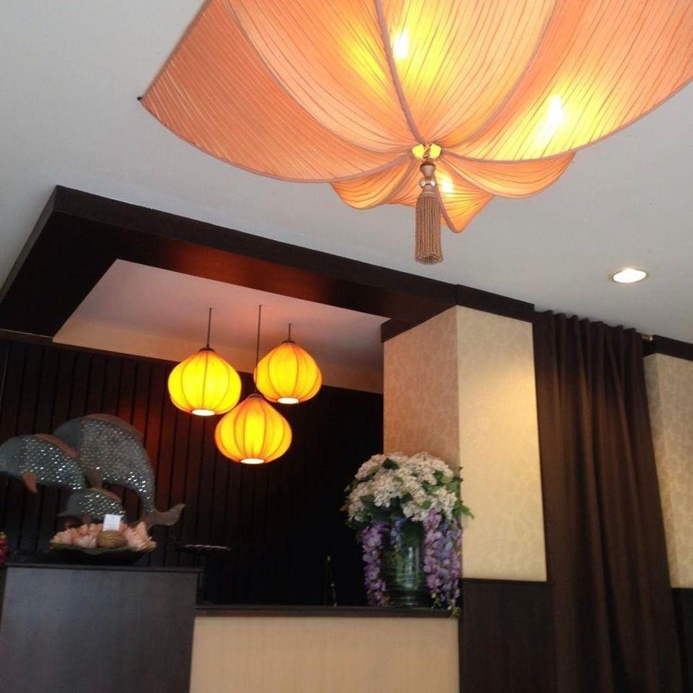 Purita Serviced Apartment Bangkok Exteriör bild