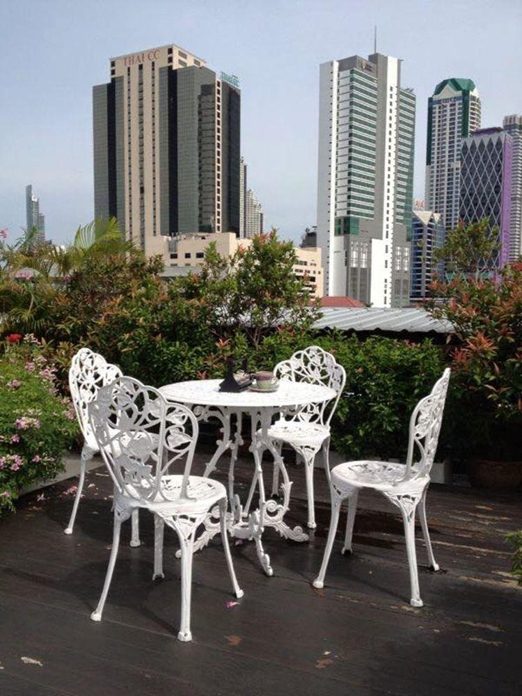 Purita Serviced Apartment Bangkok Exteriör bild